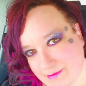 Meet your Posher, Diona